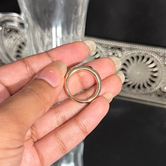 Gold Star Ring - Picture 5 of 7